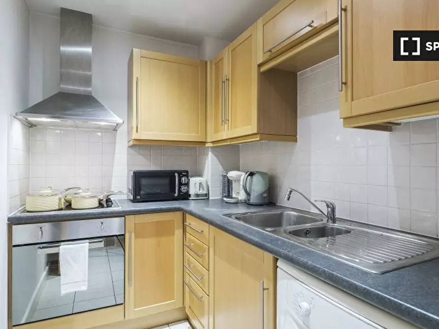 Immagine 5 di Appartamento in affitto  in New Park Rd a Lambeth