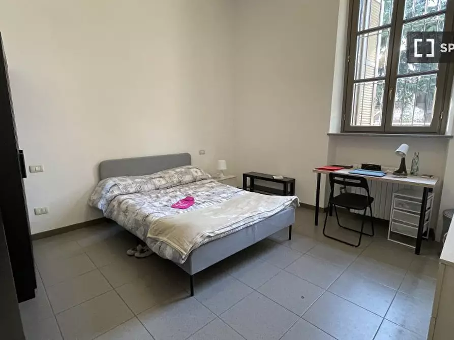 Immagine 18 di Camera condivisa in affitto  in Via Garegnano a Milano