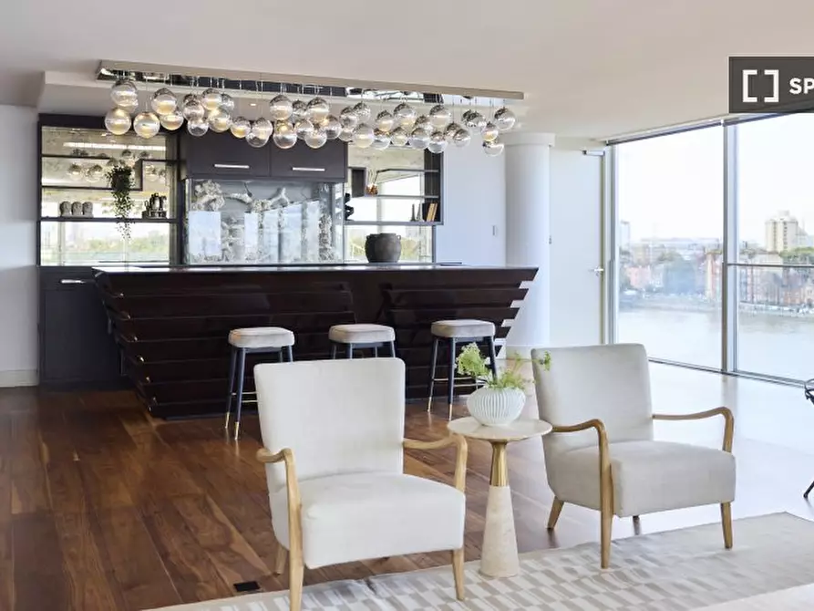Immagine 9 di Appartamento in affitto  in Hester Rd a Wandsworth