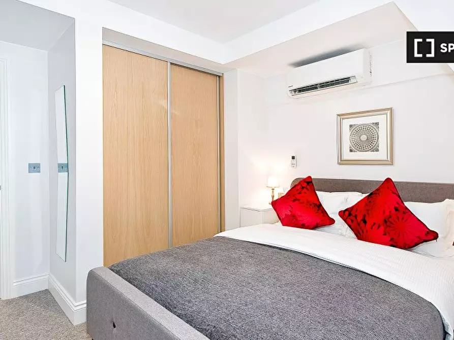 Immagine 6 di Appartamento in affitto  in Flat Eldon Chambers a 