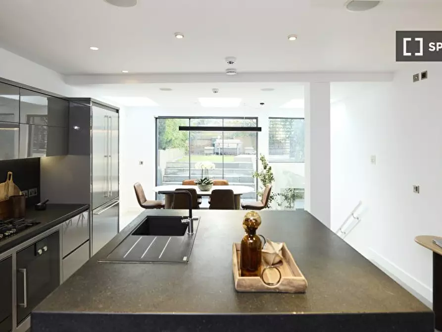 Immagine 10 di Appartamento in affitto  in Hamilton Gardens a Paddington