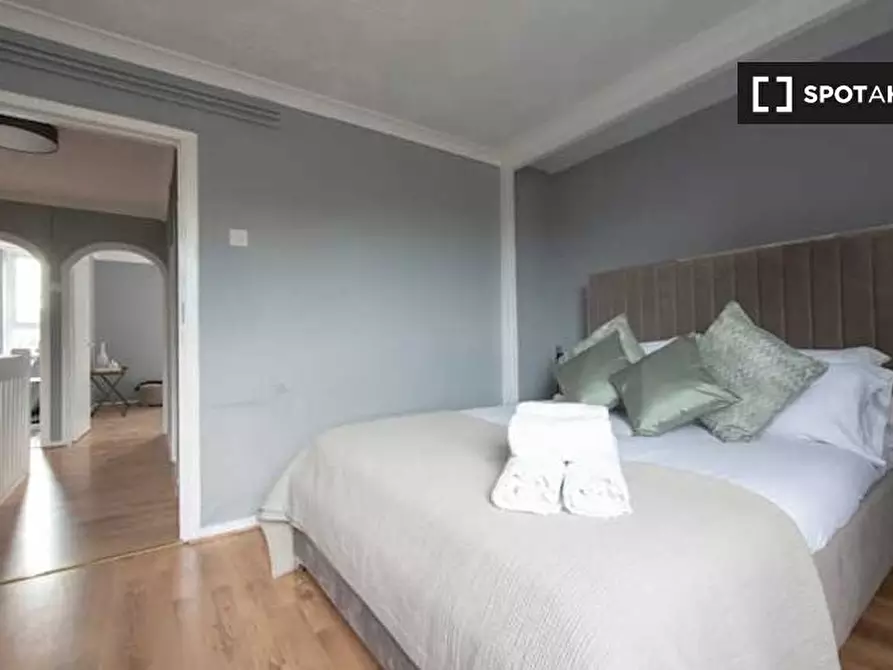 Immagine 14 di Appartamento in affitto  in Teviot St a Poplar