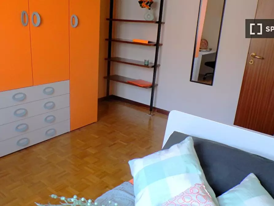 Immagine 18 di Camera condivisa in affitto  in Rodolfo Mondolfo a Bologna