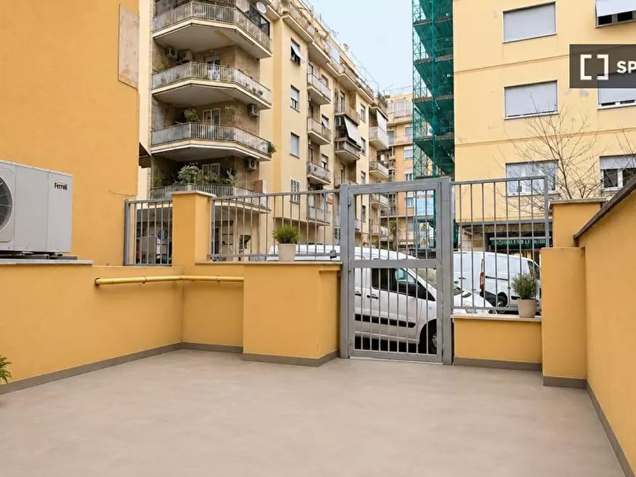 Immagine 1 di Appartamento in affitto  in Via Tommaso da Celano a Roma