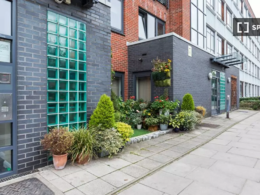 Immagine 18 di Appartamento in affitto  in Gilstead Rd a Ealing