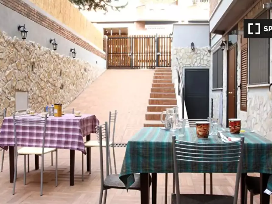 Immagine 10 di Appartamento in affitto  in Via Filippo Bernardini a Roma