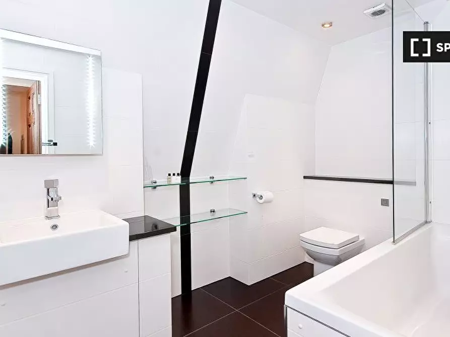 Immagine 7 di Appartamento in affitto  in Flat a 
