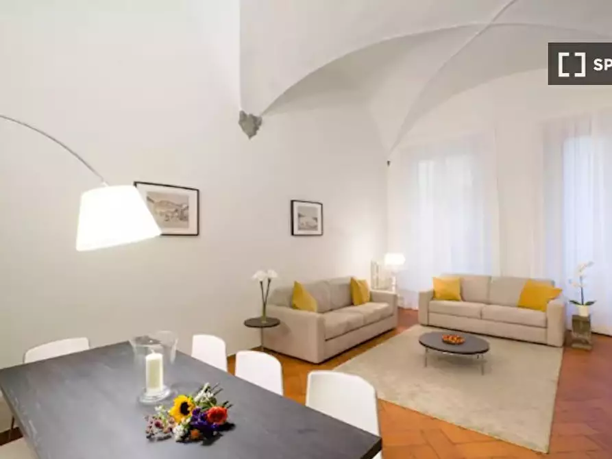Immagine 1 di Appartamento in affitto  in Borgo Santi Apostoli a Firenze