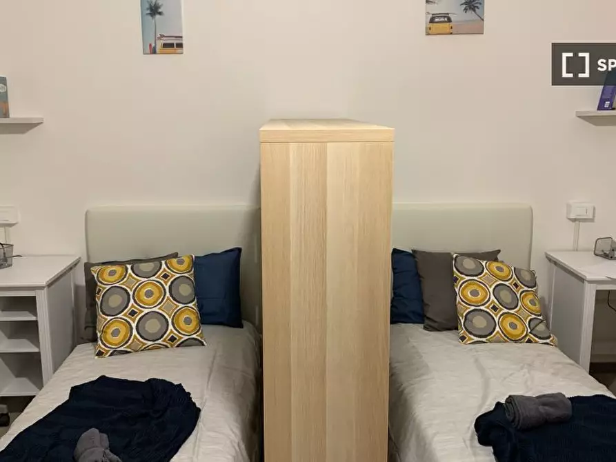 Immagine 2 di Camera condivisa in affitto  in Via Mazzini a Bologna