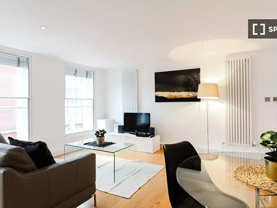 Immagine 1 di Appartamento in affitto  in a Wellington St a 