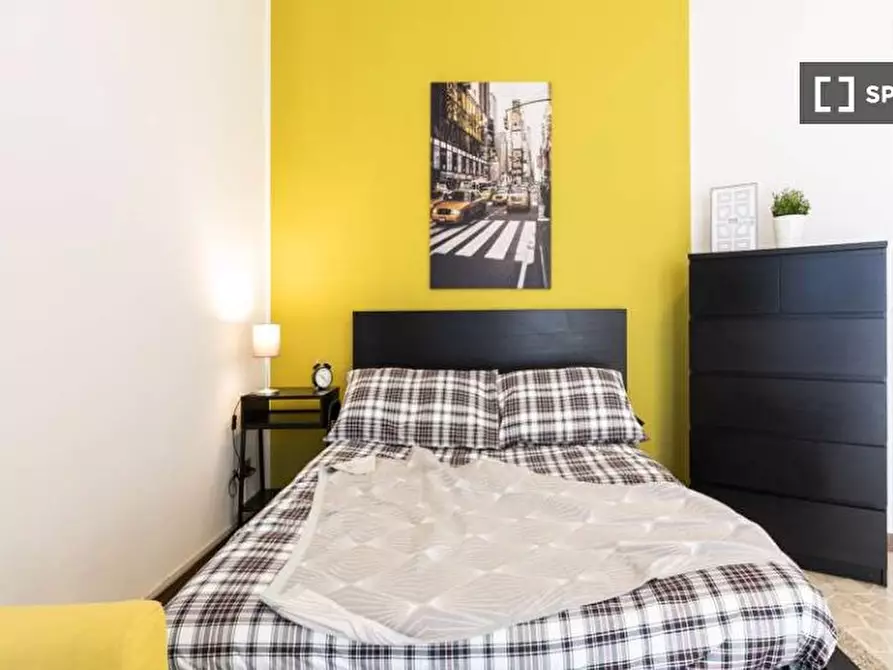 Immagine 2 di Camera condivisa in affitto  in Via delle Betulle Milan a Buccinasco