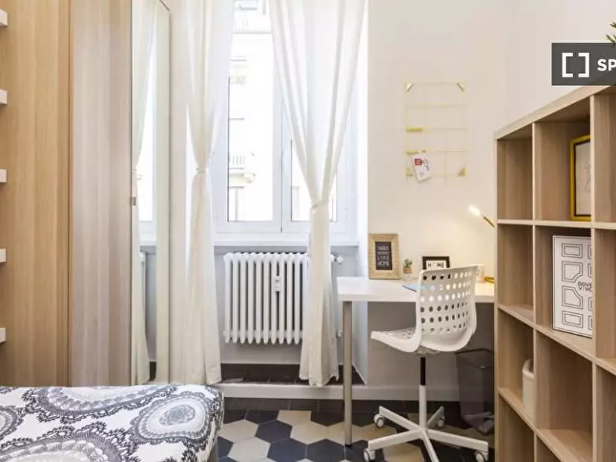 Immagine 3 di Camera condivisa in affitto  in Via Paolo Bassi a Milano