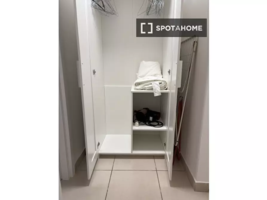 Immagine 15 di Appartamento in affitto  in Viale Liguria a Milano