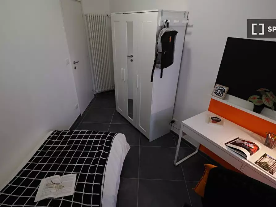 Immagine 5 di Camera condivisa in affitto  in Corso Peschiera a Torino