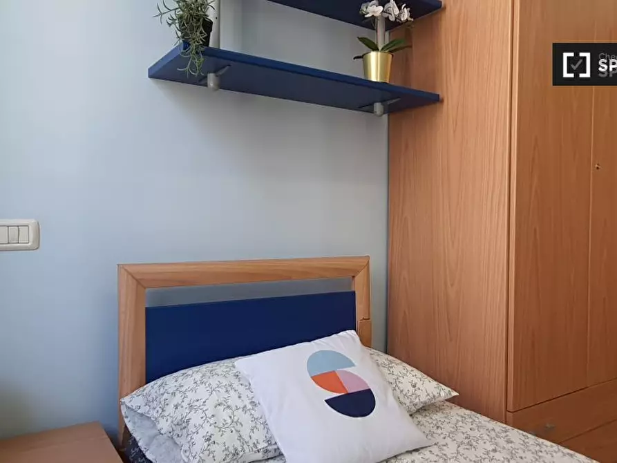 Immagine 4 di Camera condivisa in affitto  in Via Anton Giulio Barrili a Milano