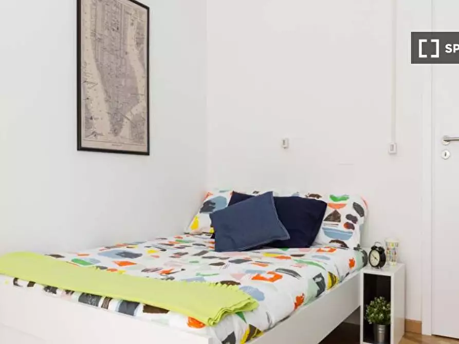 Immagine 3 di Camera condivisa in affitto  in Via Larga a Milano