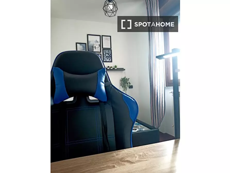 Immagine 7 di Camera condivisa in affitto  in Via Carlo Imbonati a Milano