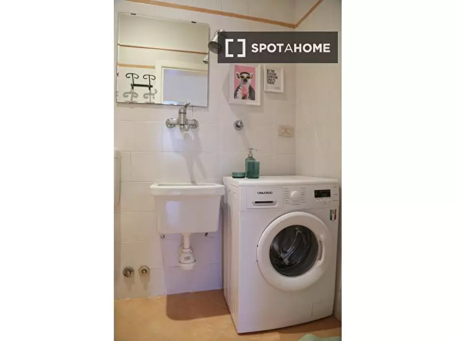 Immagine 15 di Appartamento in affitto  in Via Fondazza a Bologna