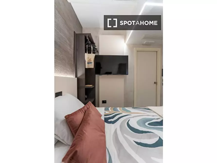 Immagine 3 di Camera condivisa in affitto  in Via Faenza a Firenze