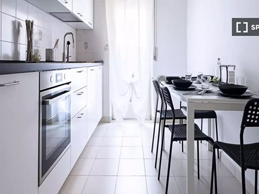 Immagine 15 di Camera condivisa in affitto  in Viale Ca' Granda a Milano