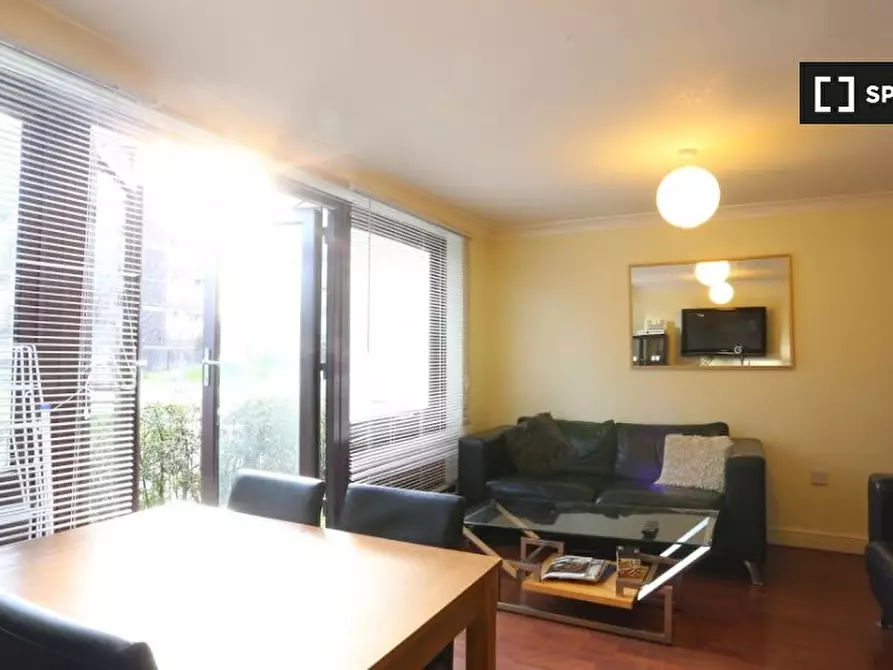 Immagine 3 di Camera condivisa in affitto  in Sheffield Square a Poplar