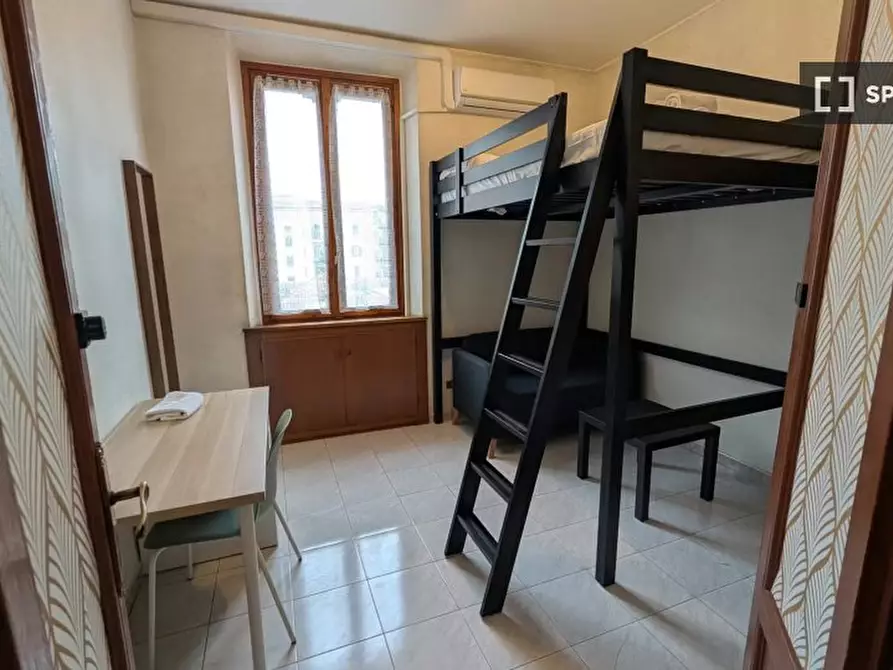 Immagine 1 di Camera condivisa in affitto  in Via Termopili a Milano