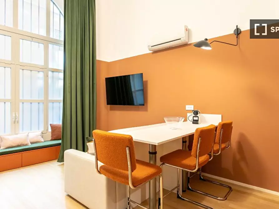 Immagine 1 di Ufficio in affitto  in Via Borromei a Milano