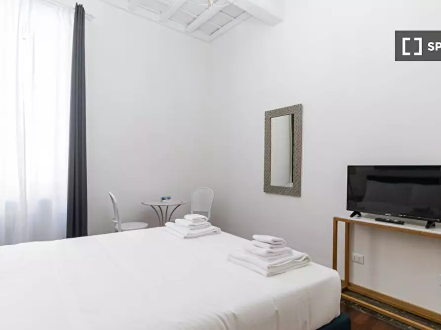 Immagine 11 di Appartamento in affitto  in Via Dei Cappuccini a Roma