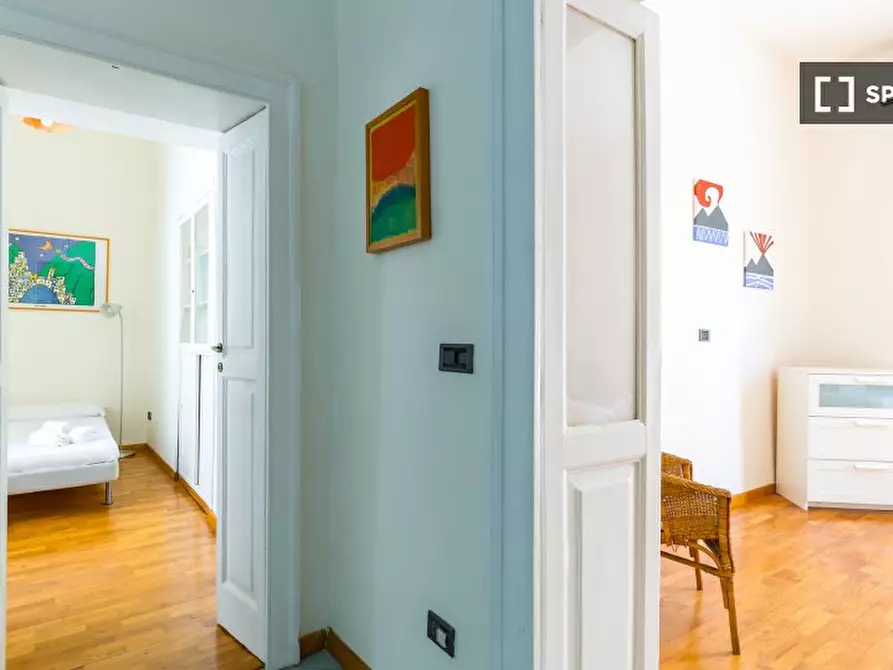 Immagine 11 di Appartamento in affitto  in Via Chiaia a Napoli