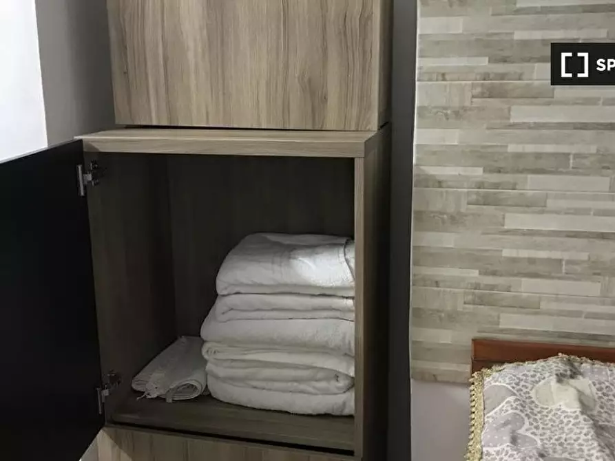 Immagine 5 di Appartamento in affitto  in Via Porta S. Gennaro a Napoli