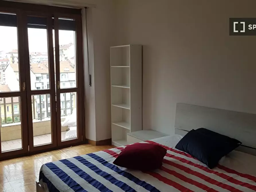 Immagine 1 di Camera condivisa in affitto  in Via Sant'Ambrogio a Torino
