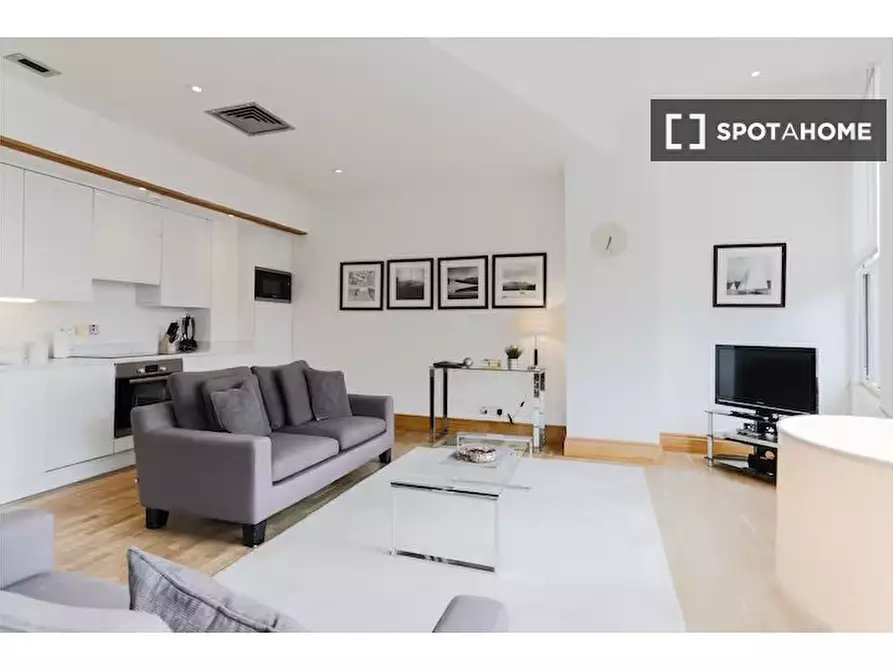 Immagine 1 di Ufficio in affitto  in Monument St a 