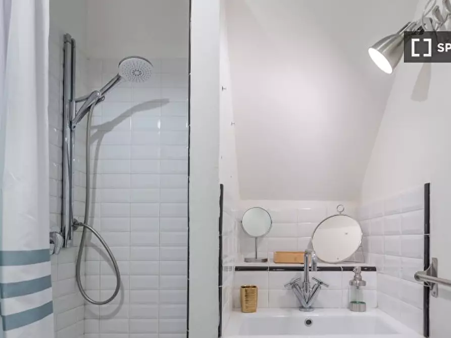 Immagine 5 di Appartamento in affitto  in Via Armando Quadri a Bologna