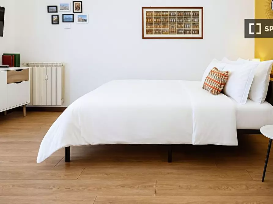 Immagine 13 di Ufficio in affitto  in Via Bergognone a Milano