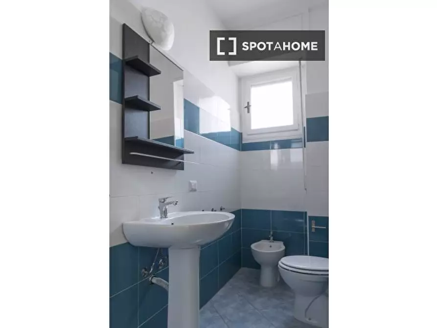 Immagine 4 di Camera condivisa in affitto  in Via Giuseppe Bruschetti a Milano