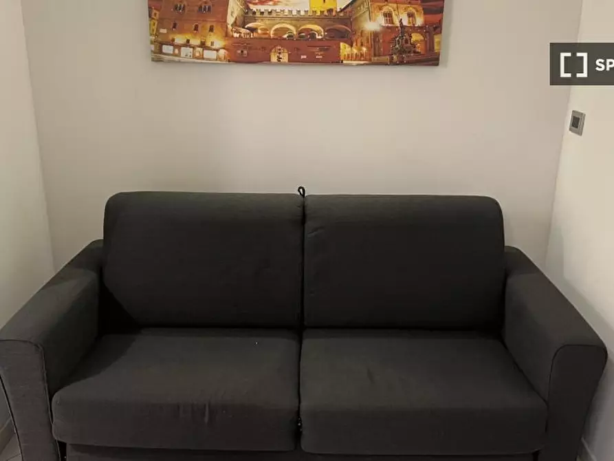 Immagine 1 di Camera condivisa in affitto  in Via dè Coltellini a Bologna