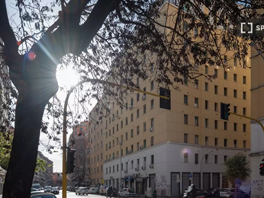 Immagine 17 di Appartamento in affitto  in Via Acaia a Roma