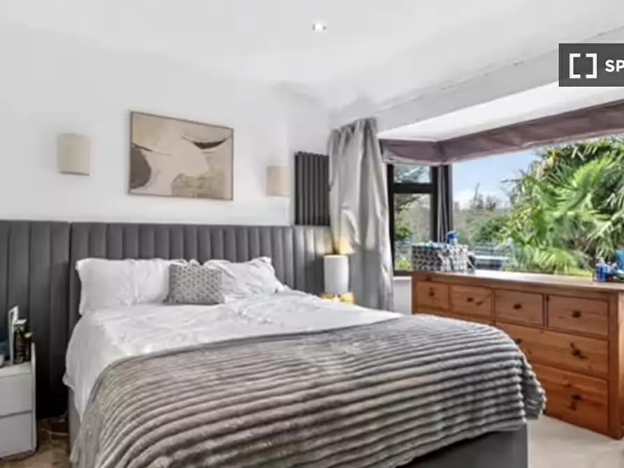 Immagine 10 di Appartamento in affitto  in Empire Road a Southall