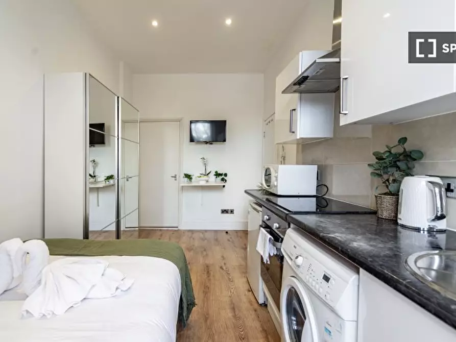 Immagine 8 di Ufficio in affitto  in Queensborough Terrace a Paddington
