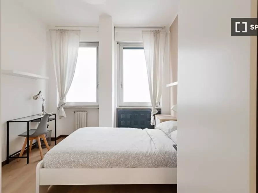 Immagine 1 di Camera condivisa in affitto  in Via Ernesto Breda a Milano