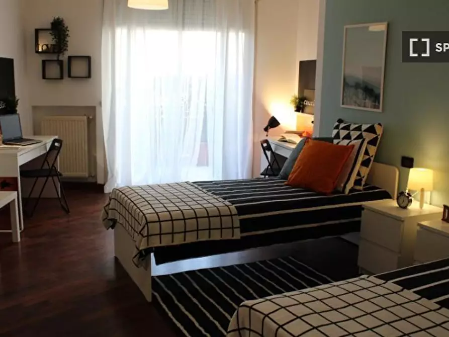 Immagine 3 di Camera condivisa in affitto  in Europa a Brescia