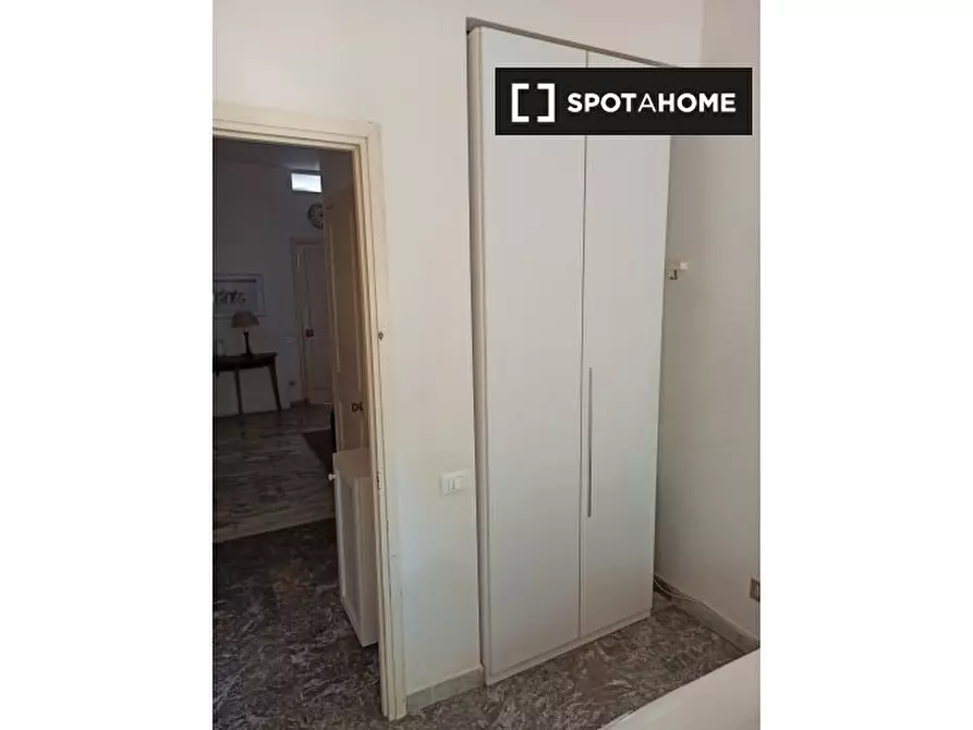 Immagine 4 di Camera condivisa in affitto  in Via Monte Oliveto a Firenze