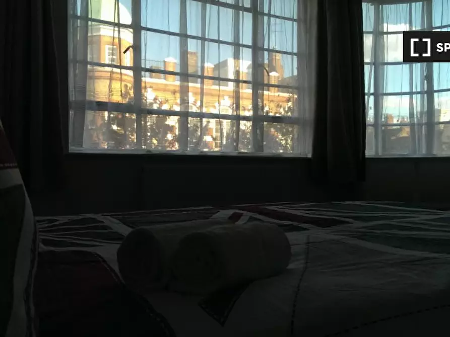 Immagine 11 di Camera condivisa in affitto  in Myrdle St a Poplar