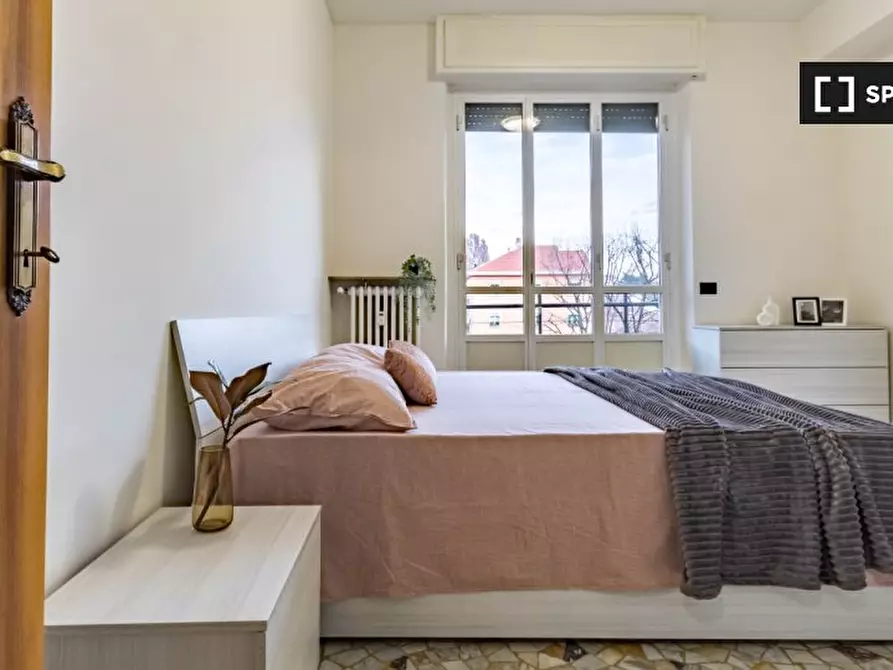 Immagine 1 di Camera condivisa in affitto  in Largo Vulci a Milano