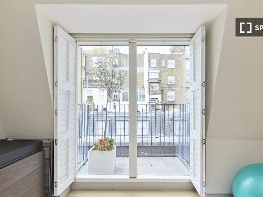 Immagine 3 di Appartamento in affitto  in William Mews a 