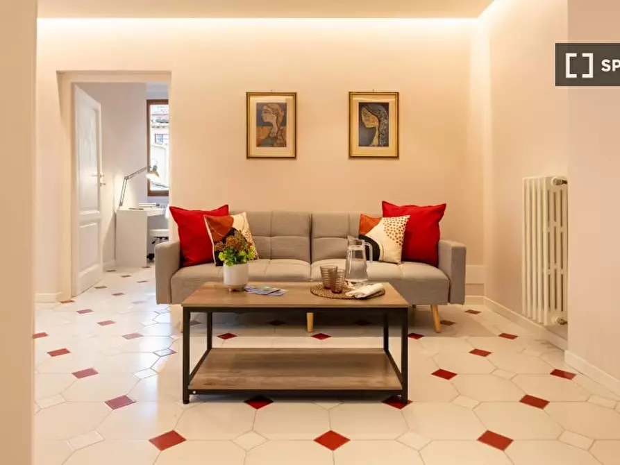 Immagine 1 di Appartamento in affitto  in Via degli Alfani a Firenze