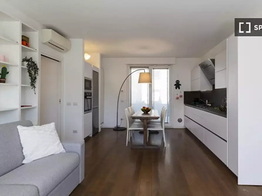 Immagine 14 di Appartamento in affitto  in Via Edolo a Milano