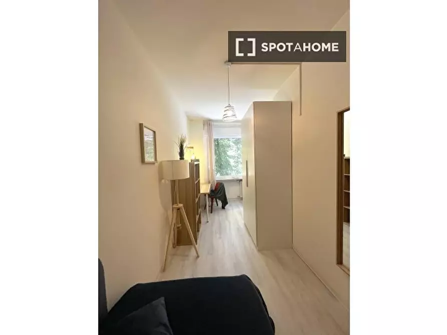 Immagine 4 di Camera condivisa in affitto  in Marsala a Trento