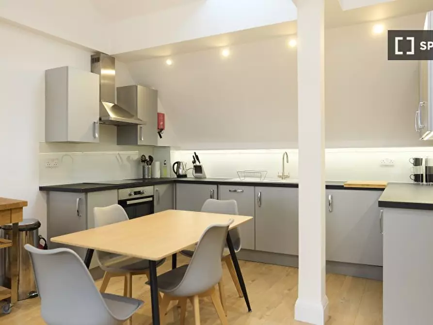 Immagine 4 di Appartamento in affitto  in Chemistry Communications Group Ltd a Hammersmith