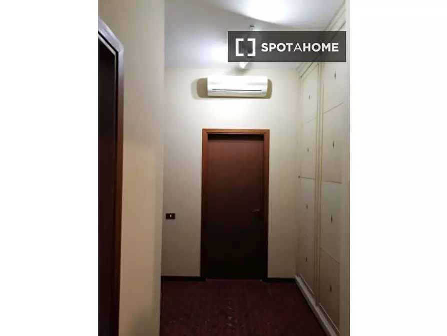 Immagine 9 di Camera condivisa in affitto  in Via Montello a Padova